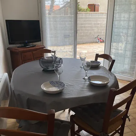 35m2 A 2km De La St Georges De Didonne * سان-جورج-دي-ديدون